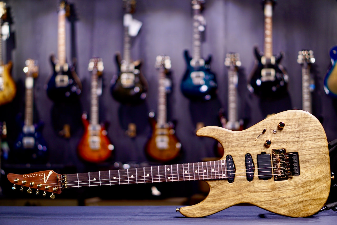 Tom Anderson Angel Player * 07-02-25M * Black Limba Satin Natural