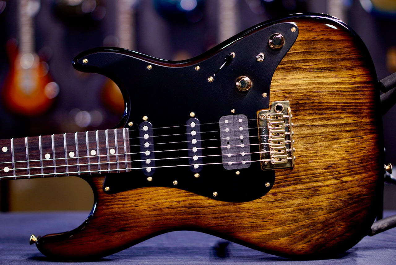 RESERVED Tom Anderson The Classic * 07-21-25N * Rustic Brown Edge Burst