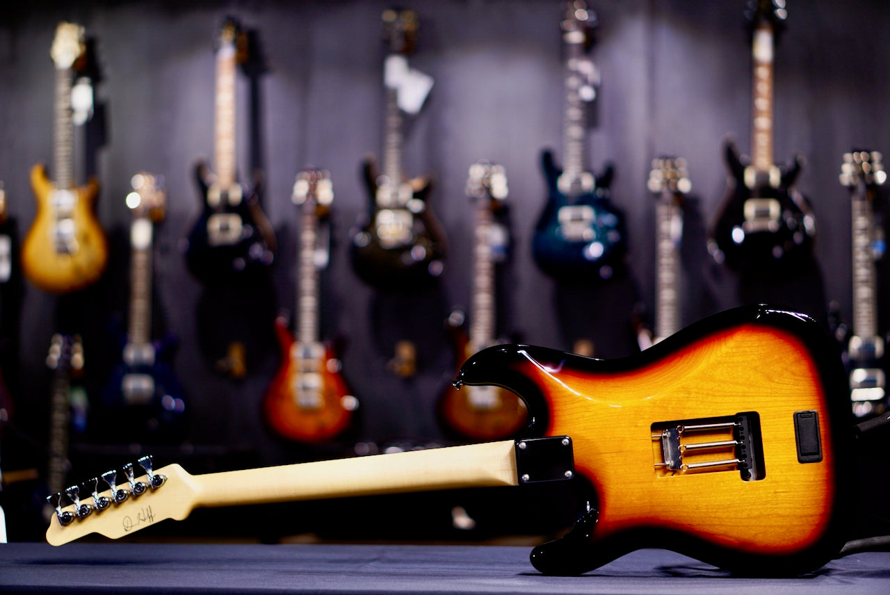 James Tyler Dann Huff Original Classic 3 tone sunburst wilkinson 25449