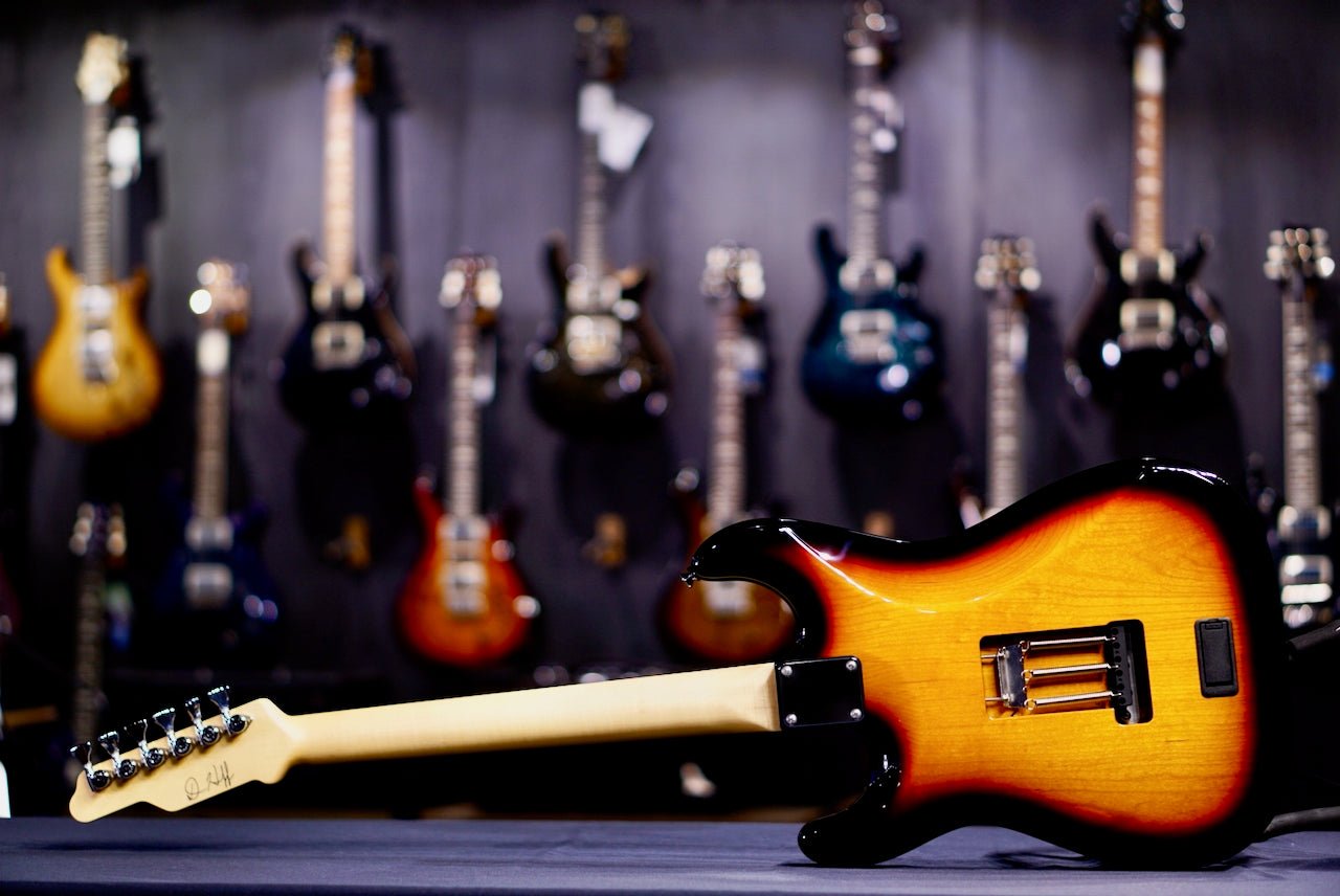 James Tyler Dann Huff Original Classic 3 tone sunburst wilkinson 25449