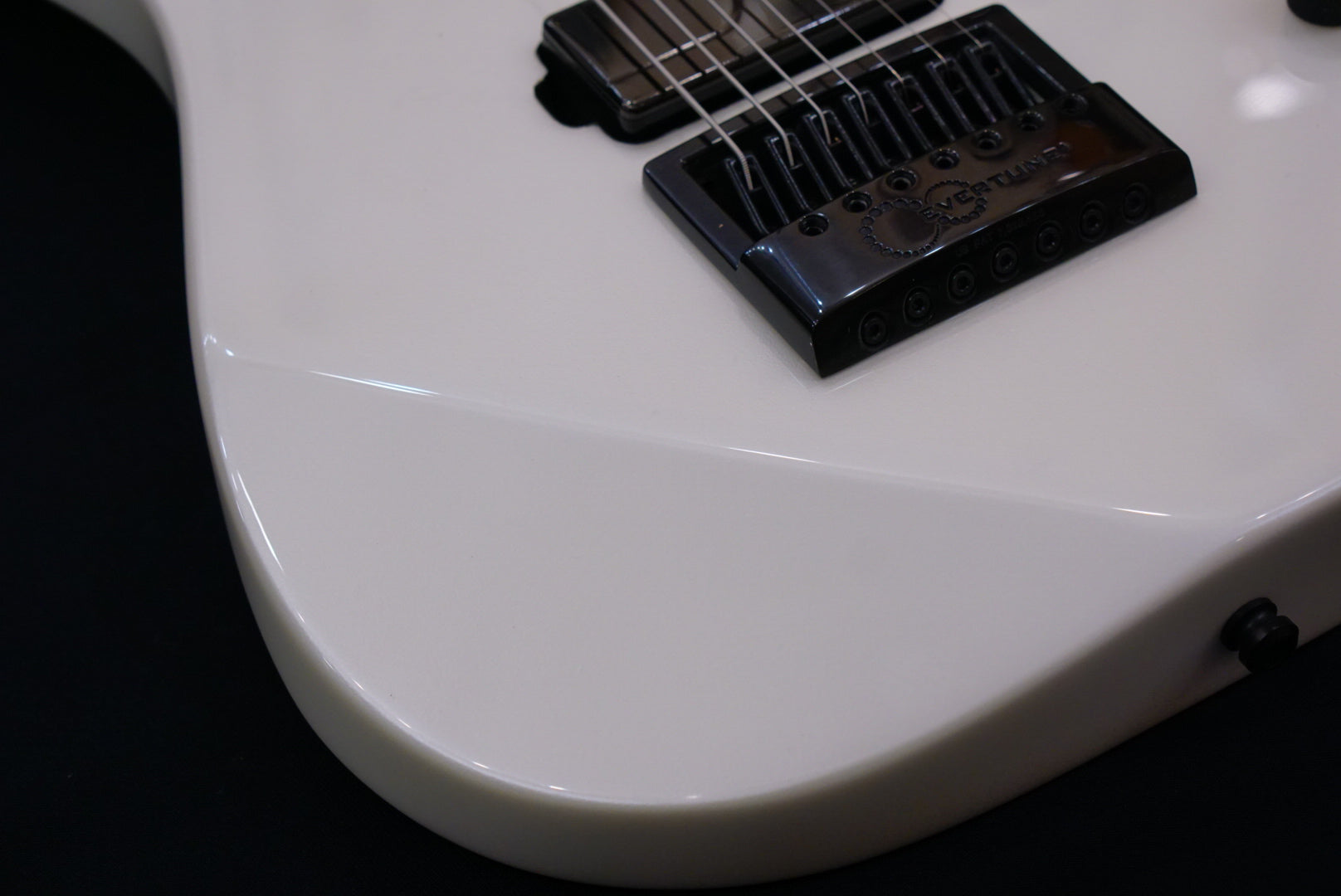 E-II M-II7 baritone evertune Pearl White ES1063223 - HIENDGUITAR   E-II GUITAR