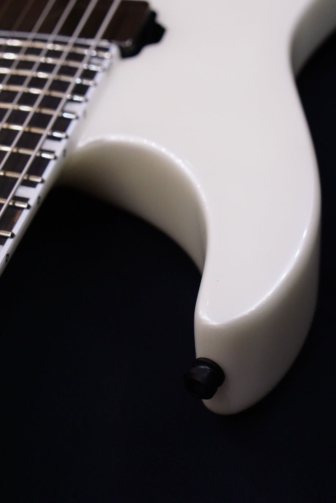 E-II M-II7 baritone evertune Pearl White ES1063223 - HIENDGUITAR E-II GUITAR