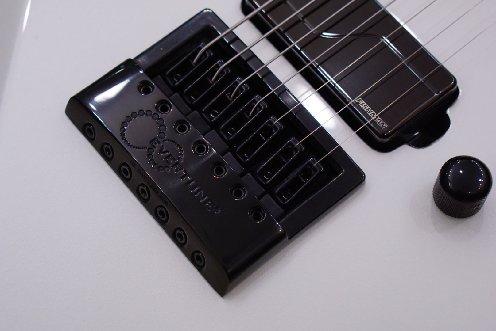 E-II M-II7 baritone evertune Pearl White ES1063223 - HIENDGUITAR E-II GUITAR