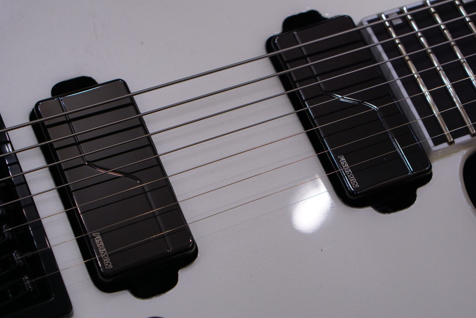 E-II M-II7 baritone evertune Pearl White ES1063223 - HIENDGUITAR E-II GUITAR