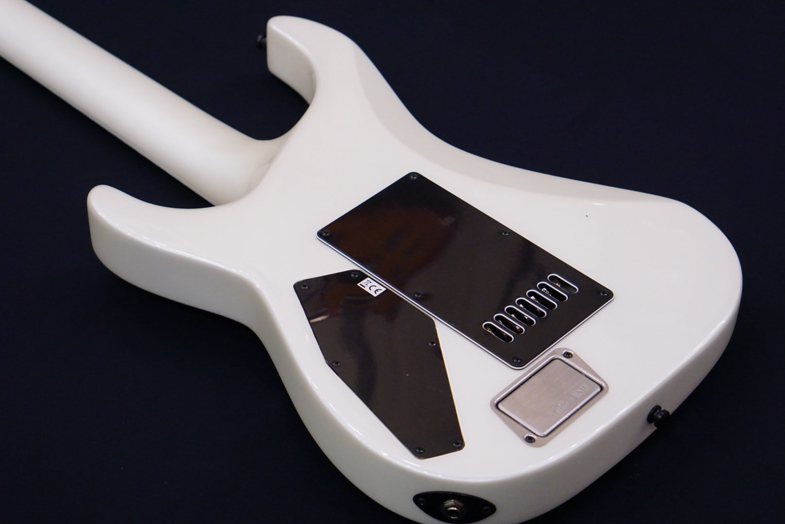 E-II M-II7 baritone evertune Pearl White ES1063223 - HIENDGUITAR E-II GUITAR