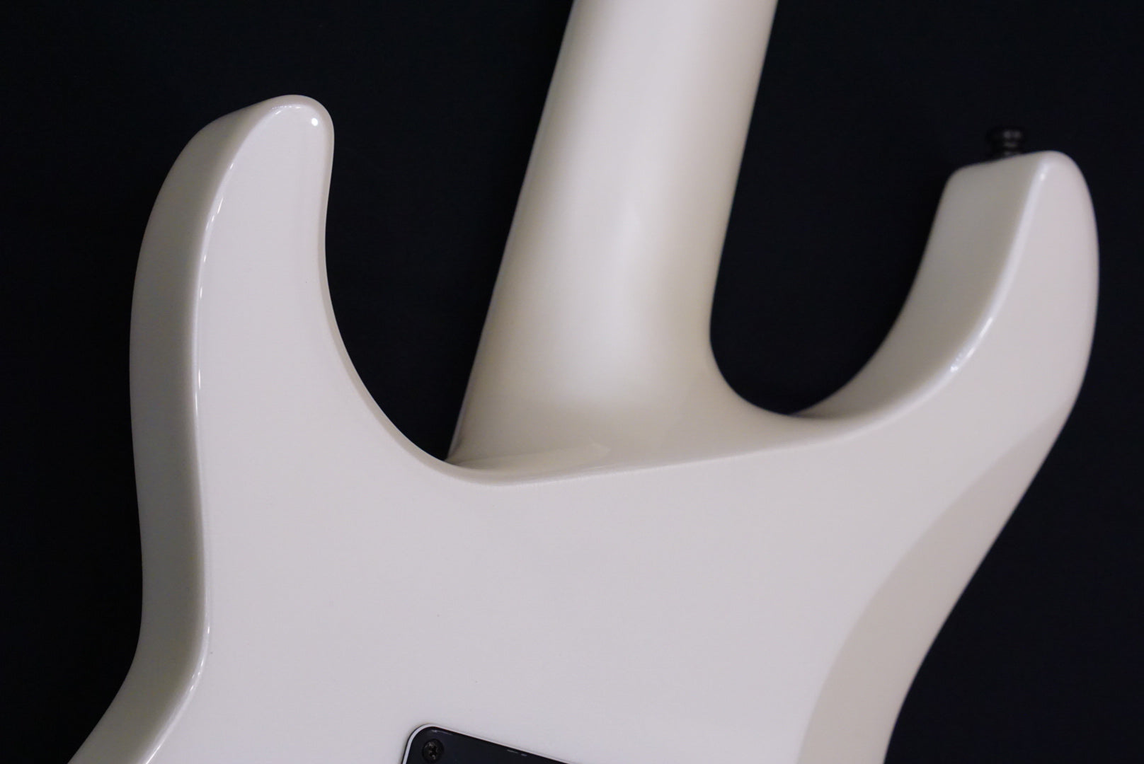 E-II M-II7 baritone evertune Pearl White ES1063223 - HIENDGUITAR E-II GUITAR