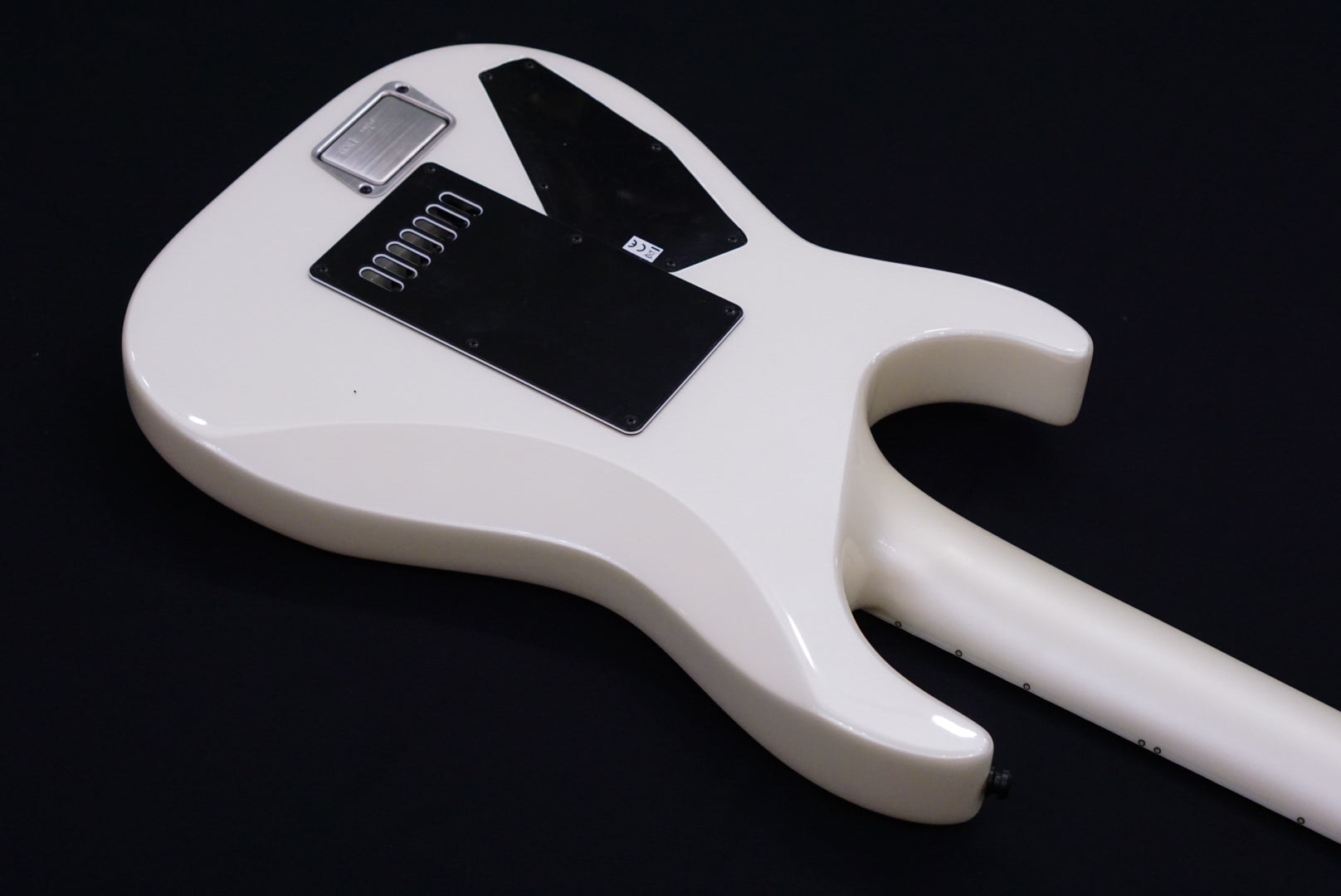 E-II M-II7 baritone evertune Pearl White ES1063223 - HIENDGUITAR E-II GUITAR