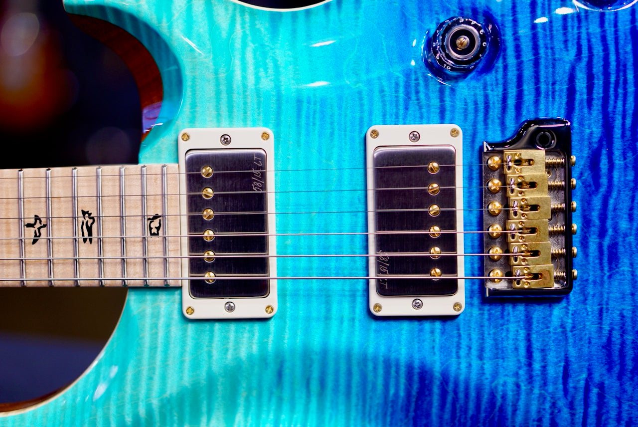PRS Custom 24 Piezo Wood Library Artist Neck Blue Fade 0414021
