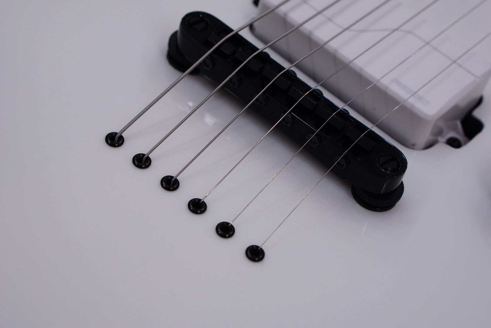 ESP E-II M-I THRU NT SNOW WHITE ES3434223 - HIENDGUITAR E-II GUITAR