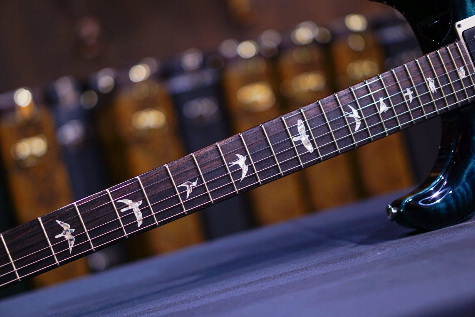 PRS Custom 24 Piezo Cobalt Smokeburst 0388937