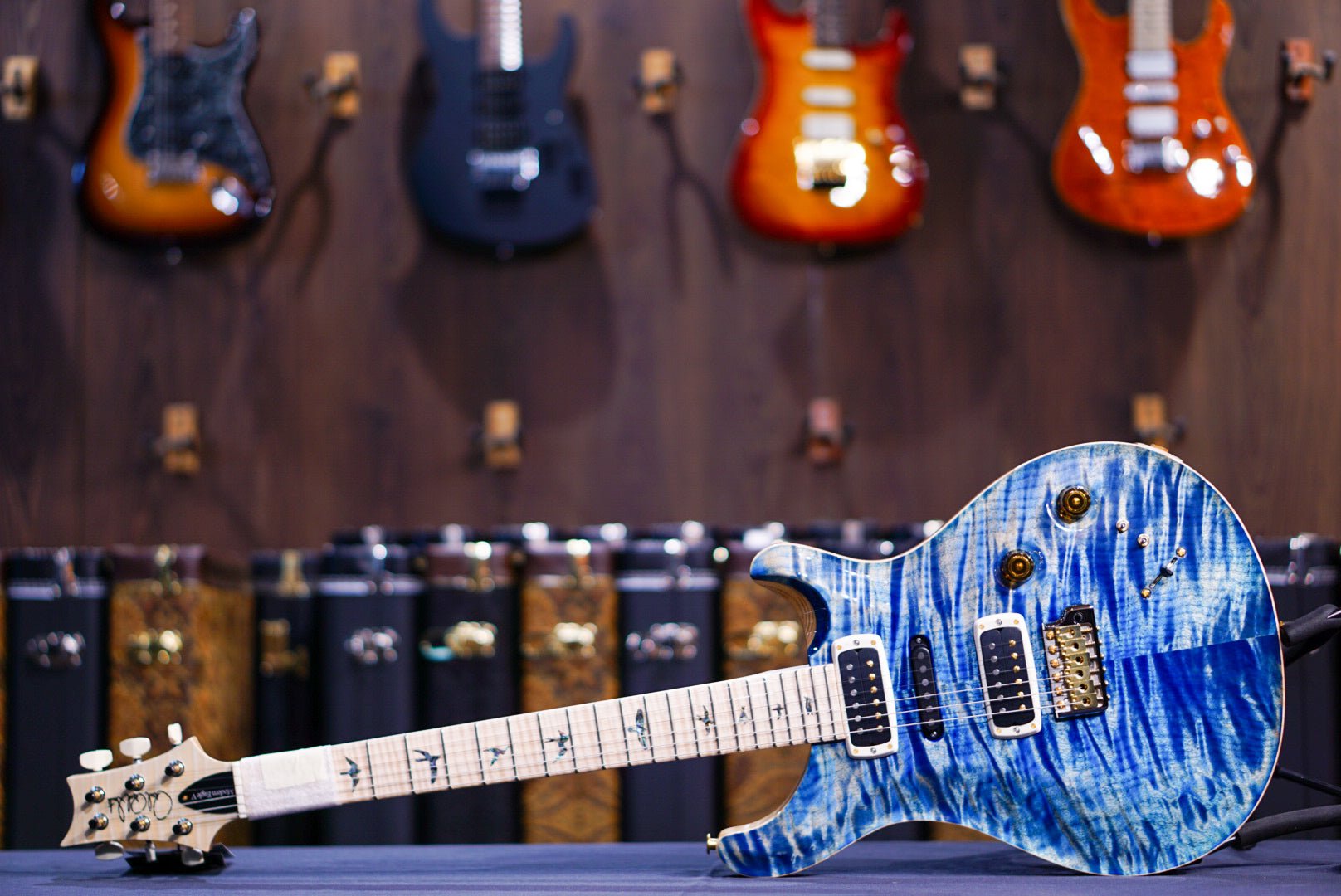 PRS Modern eagle V wood library faded blue burst 0388875
