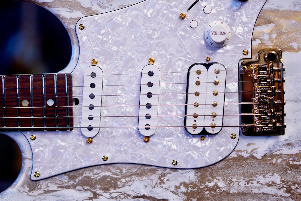 James Tyler Dann Huff Studio Elite HDX in White Shmear 25659