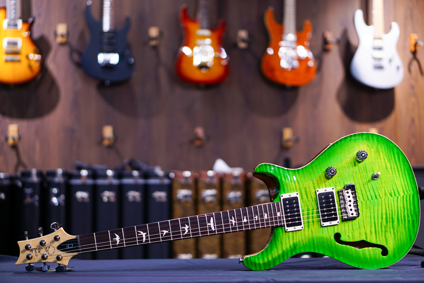 PRS CE24 Semi hollow Eriza verde 0365609 - HIENDGUITAR PRS GUITAR