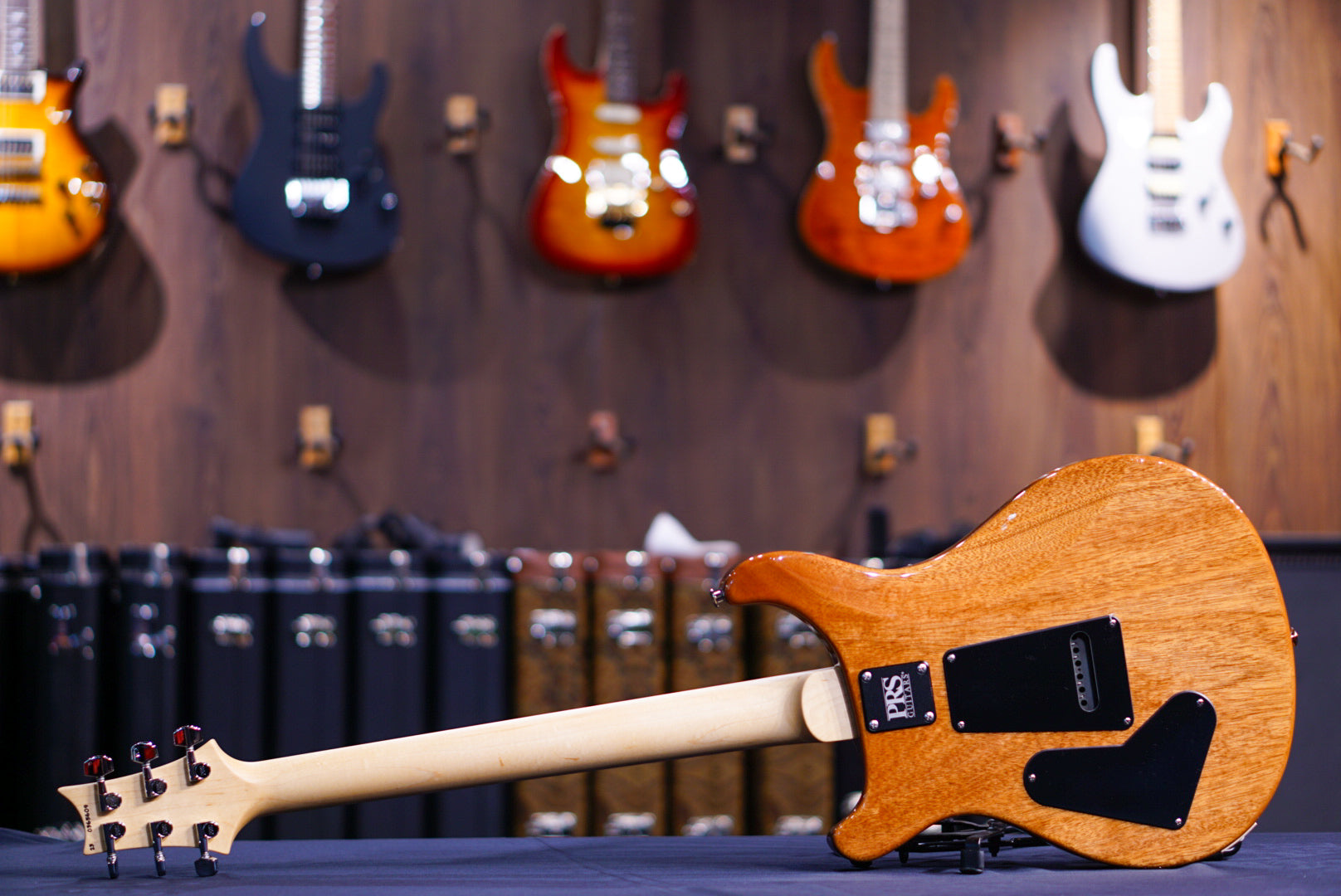 PRS CE24 Semi hollow Eriza verde 0365609 - HIENDGUITAR PRS GUITAR