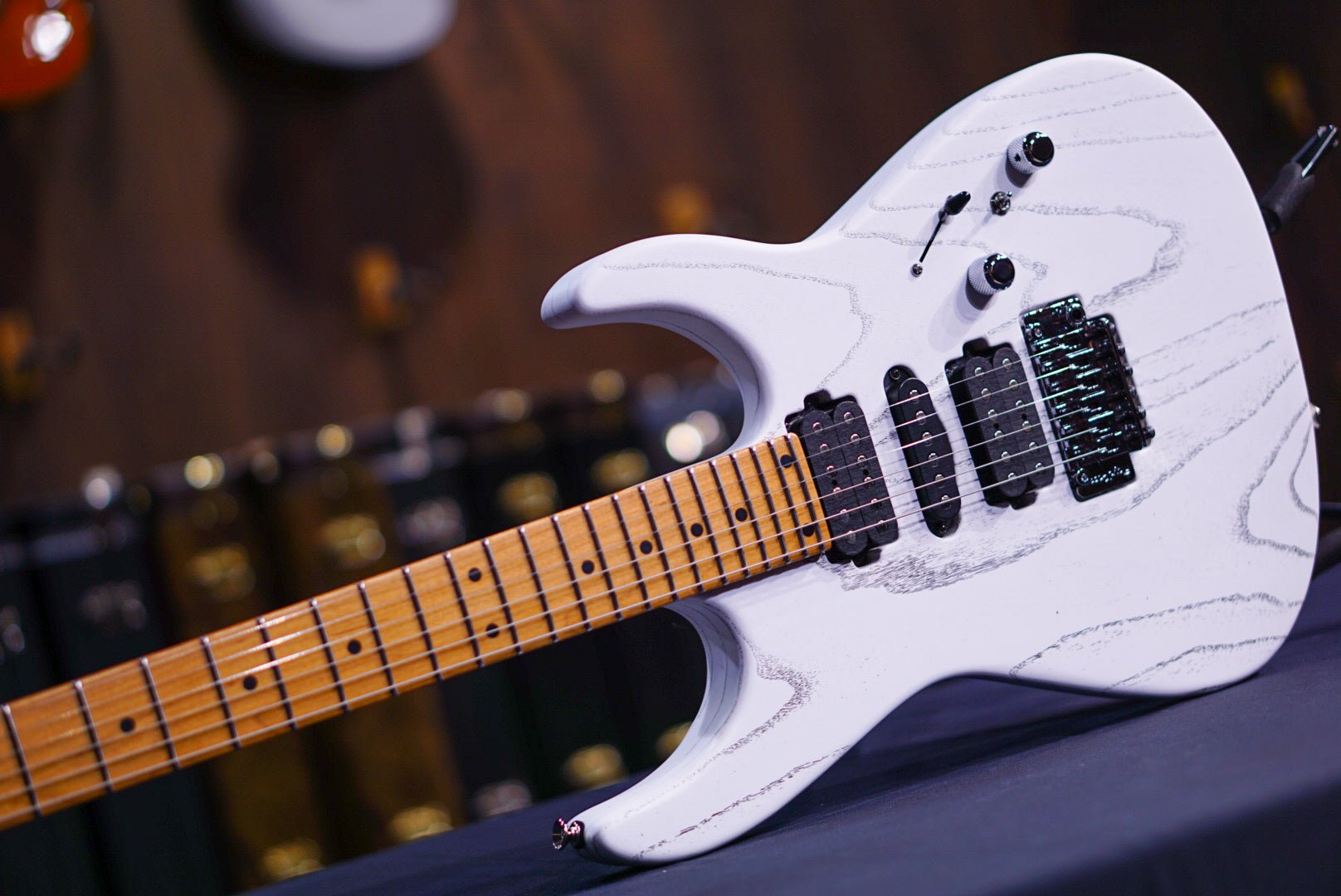 Tom Anderson Angel Player Satin Organic Grain White with Black * 06-22-24A *