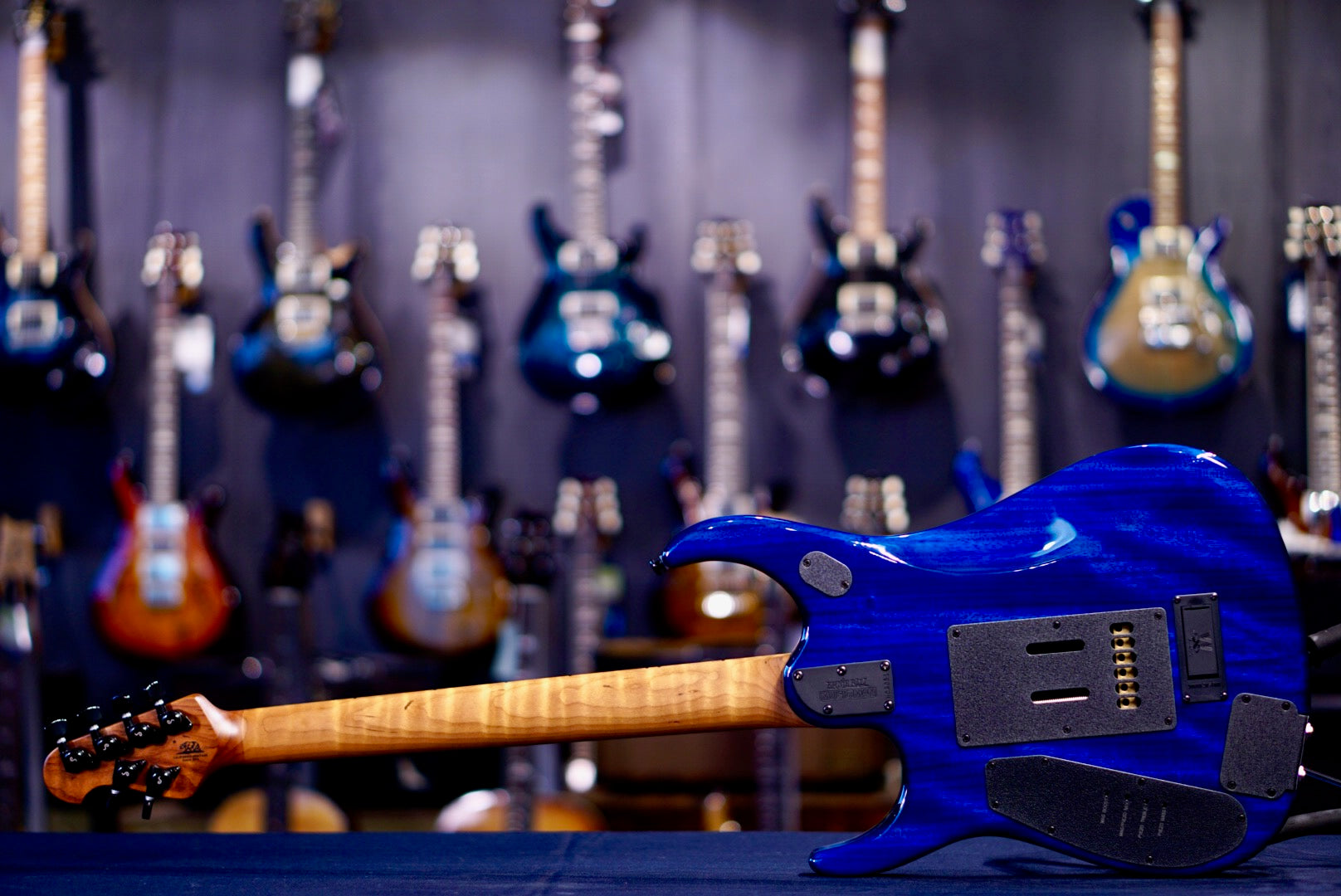 Ernie Ball Music Man JP15 Ultra Marine Quilt H08051