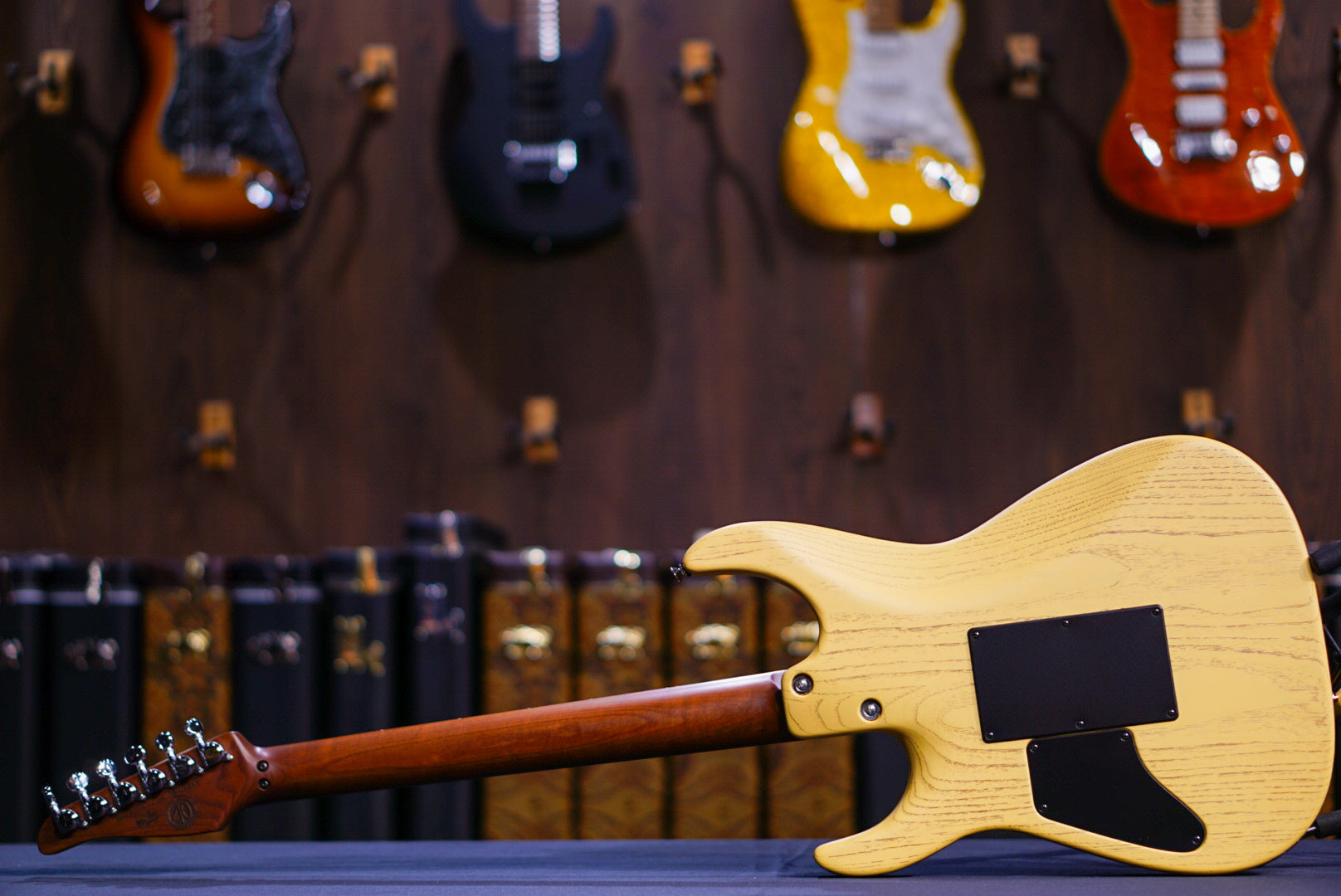 Tom Anderson Angel Player Satin Organic Grain Butterscotch with Brown * 08-10-24N *