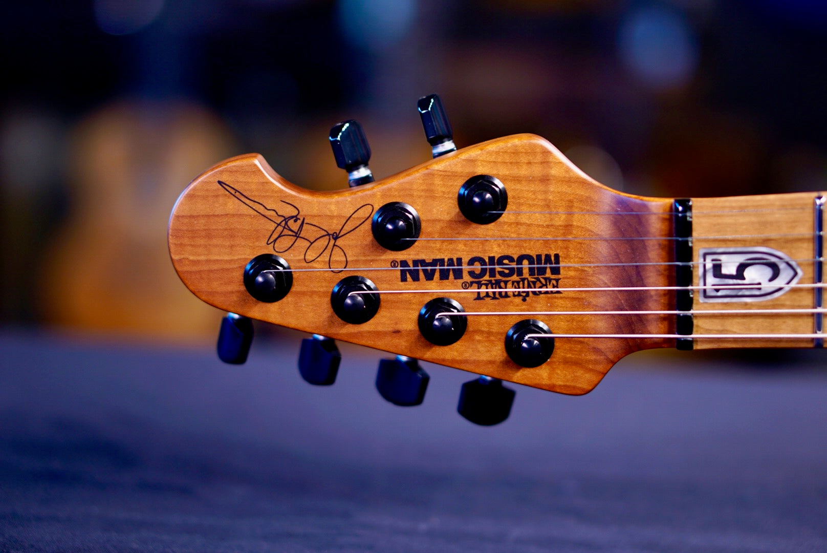 Ernie Ball Music Man JP15 Green Tiger Flame H09804