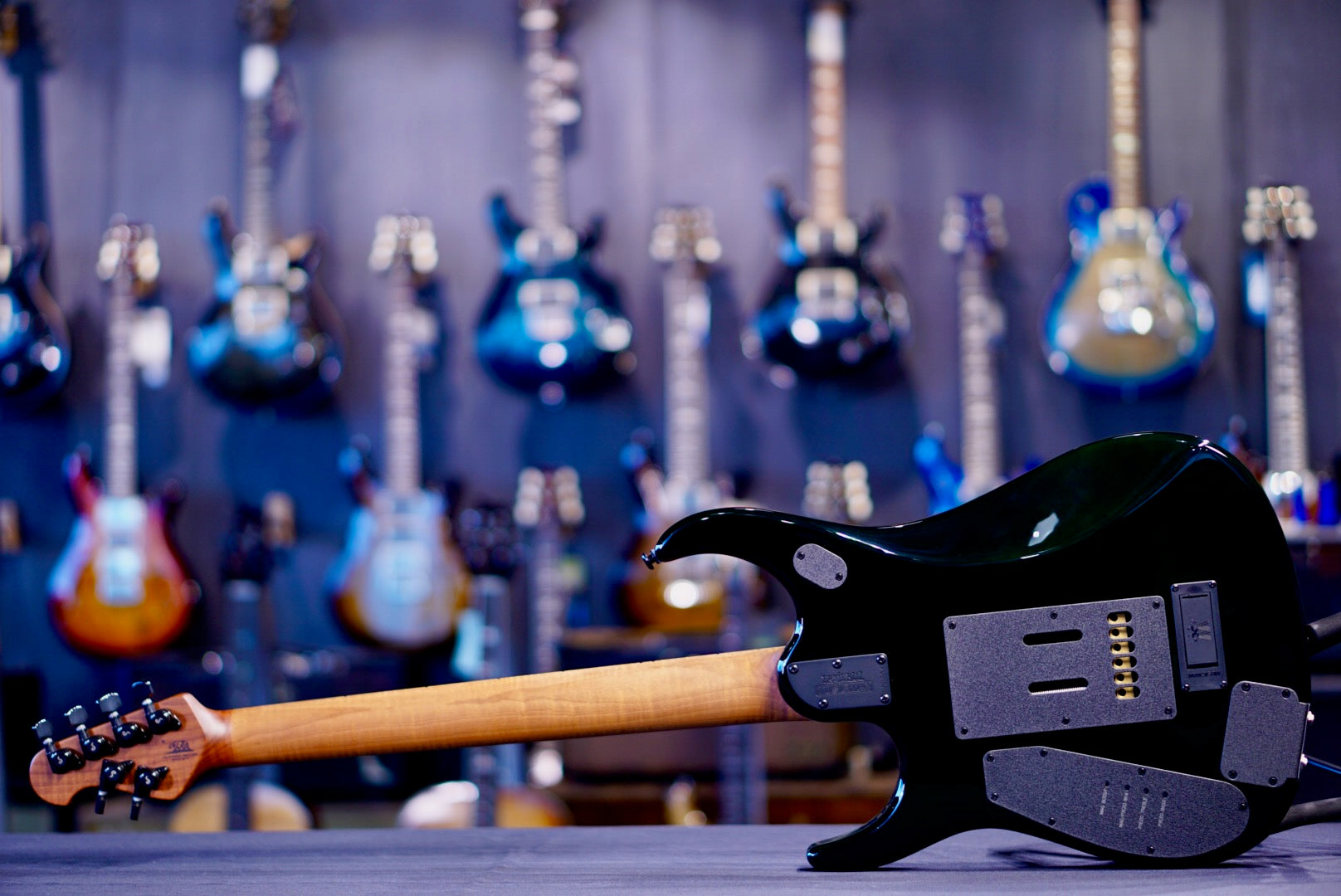 Ernie Ball Music Man JP15 Green Tiger Flame H09804