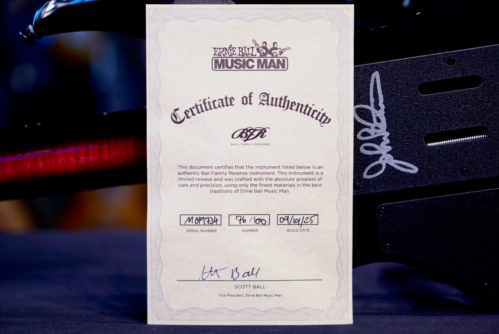 Ernie Ball Music Man Majesty Red Nebula 6-String M019734