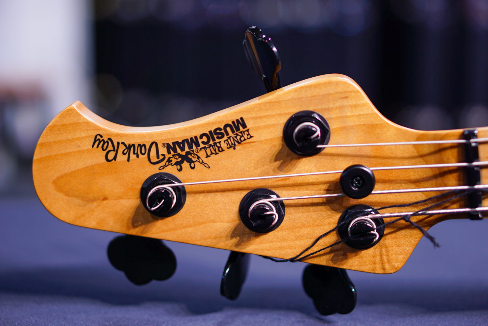 Ernie ball Musicman DARKRAY SHADOW KORINA S09352 - HIENDGUITAR Musicman bass