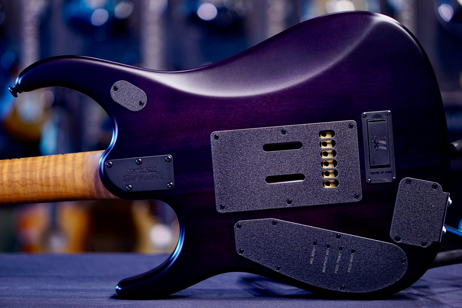 Ernie Ball Music Man JP15 Translucent Black Quilt H09853