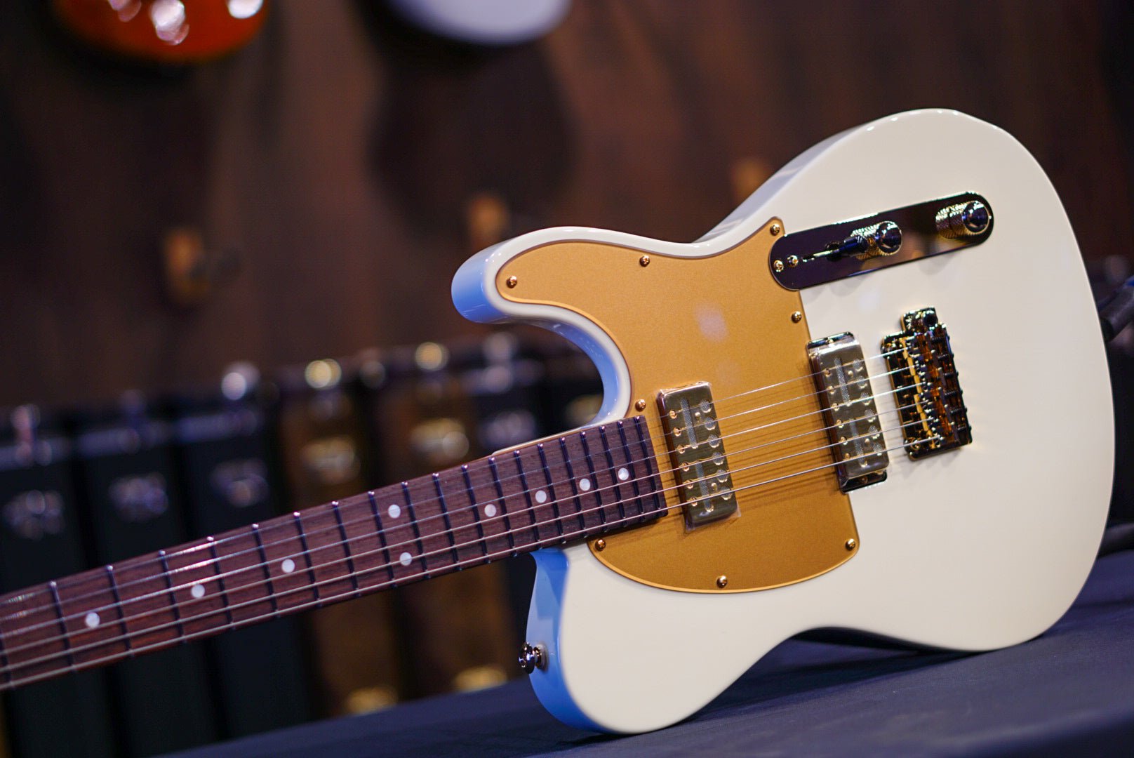 Suhr Mateus Asato Signature Classic T in ‘M.A.’ White Lollar 81865