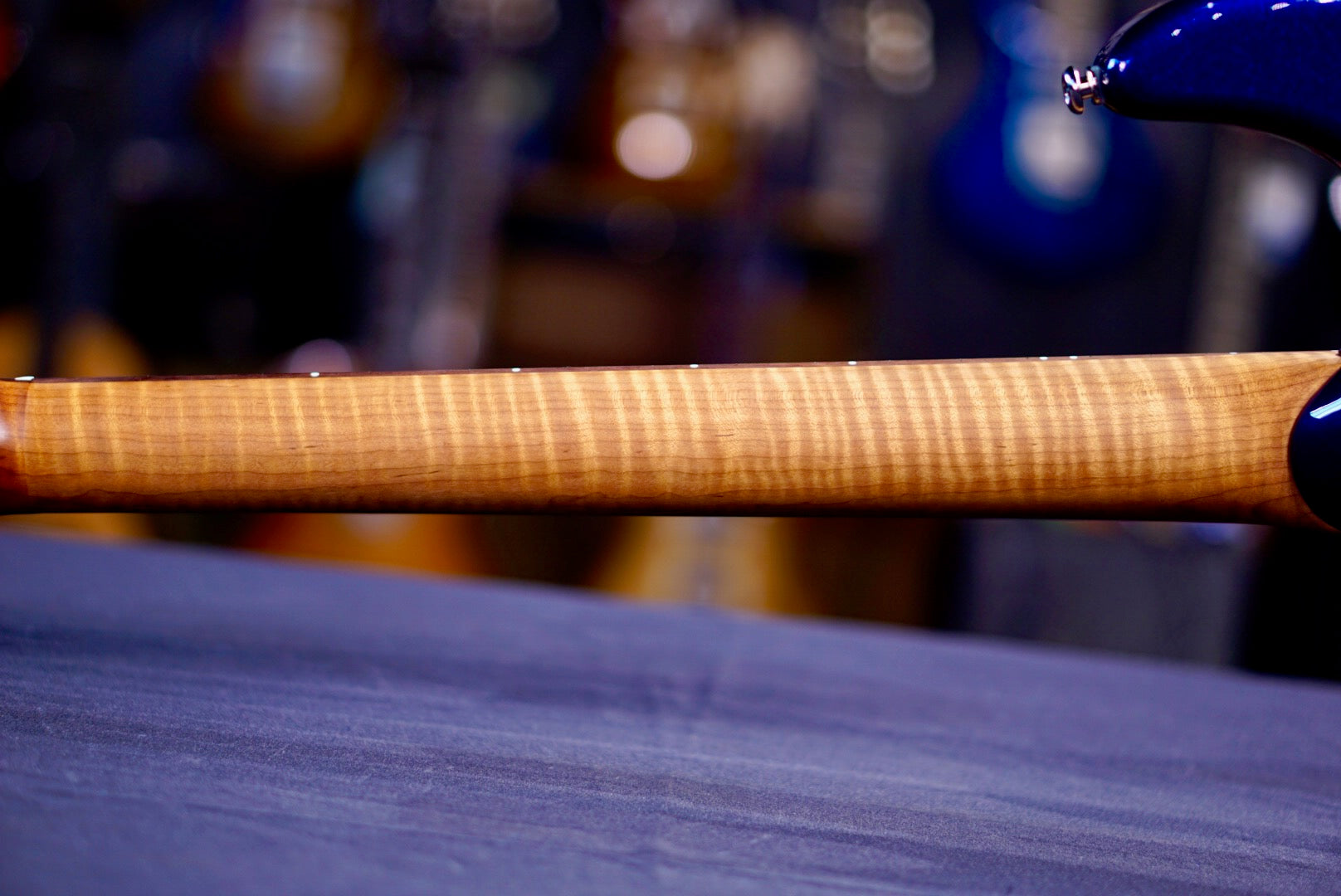 Ernie Ball Music Man Luke 4 HSS Butane Blue H10850