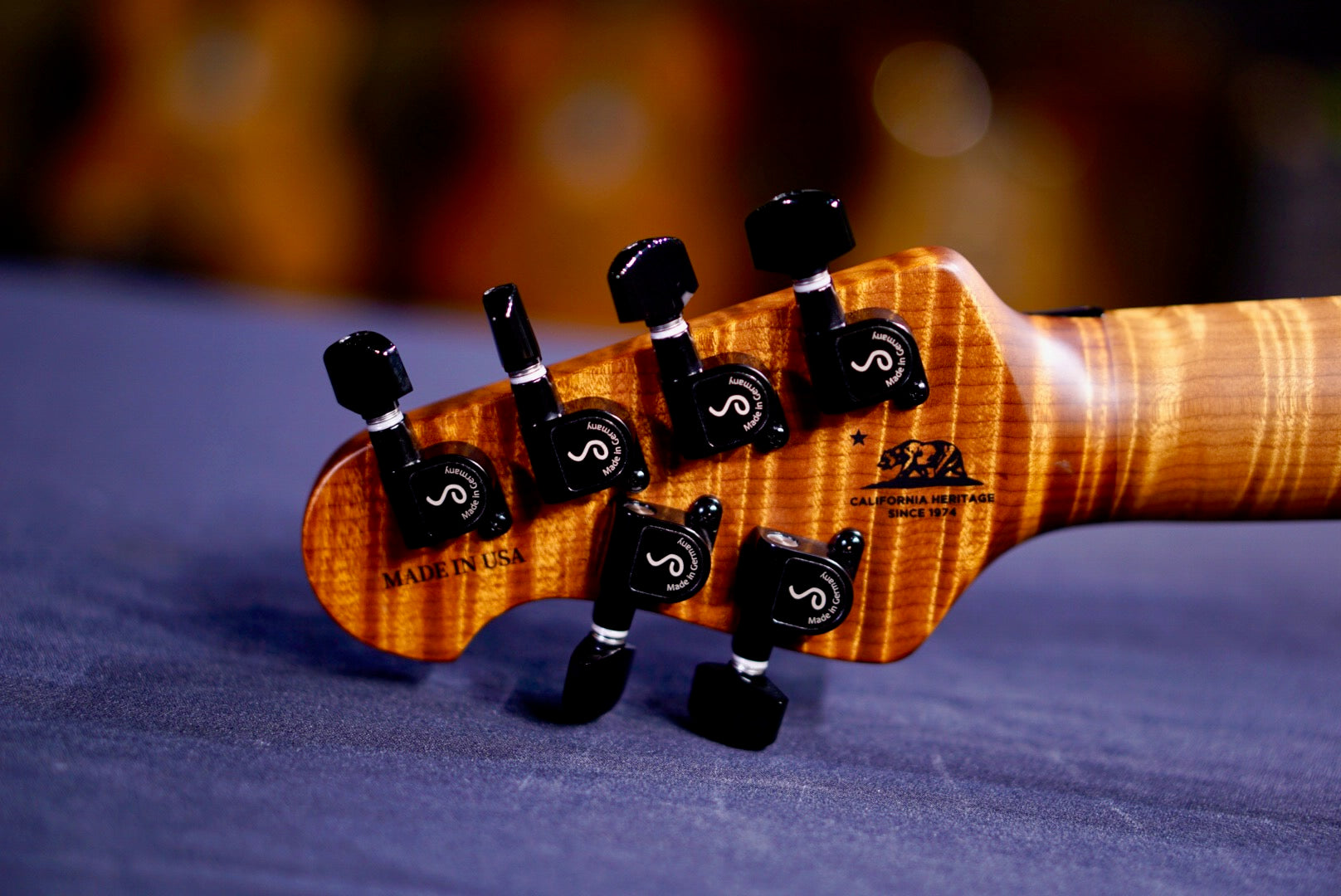 Ernie Ball Music Man Axis Charcoal Cloud Flame H09375