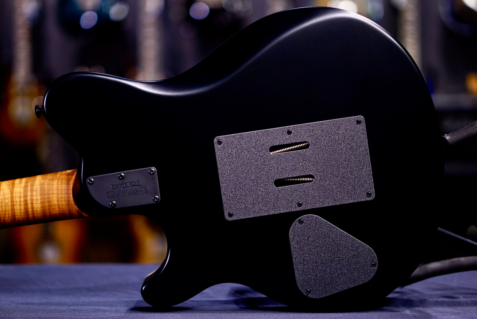 Ernie Ball Music Man Axis Charcoal Cloud Flame H09375