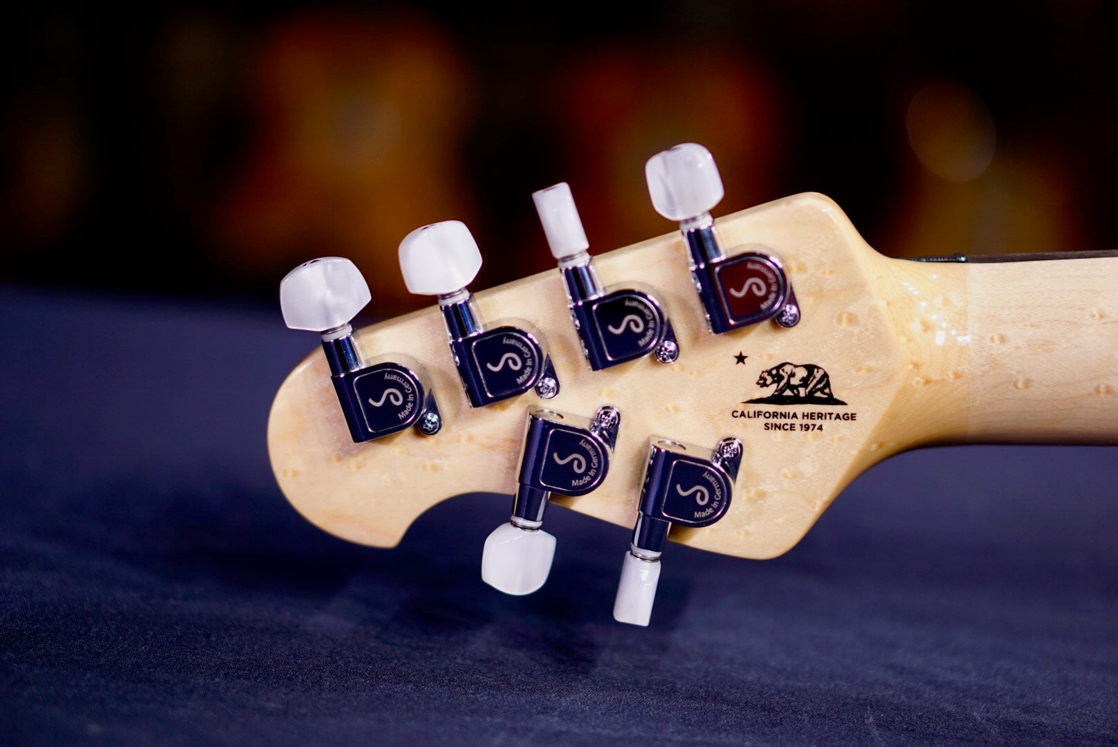 Ernie Ball Music Man Luke 4 HSS Green Tide D01306