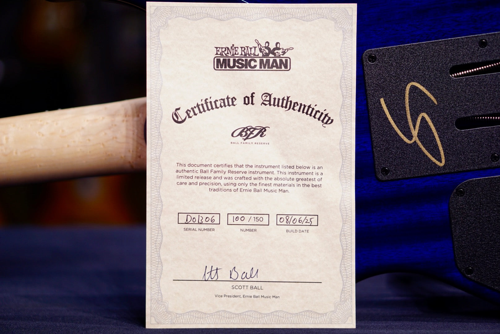 Ernie Ball Music Man Luke 4 HSS Green Tide D01306