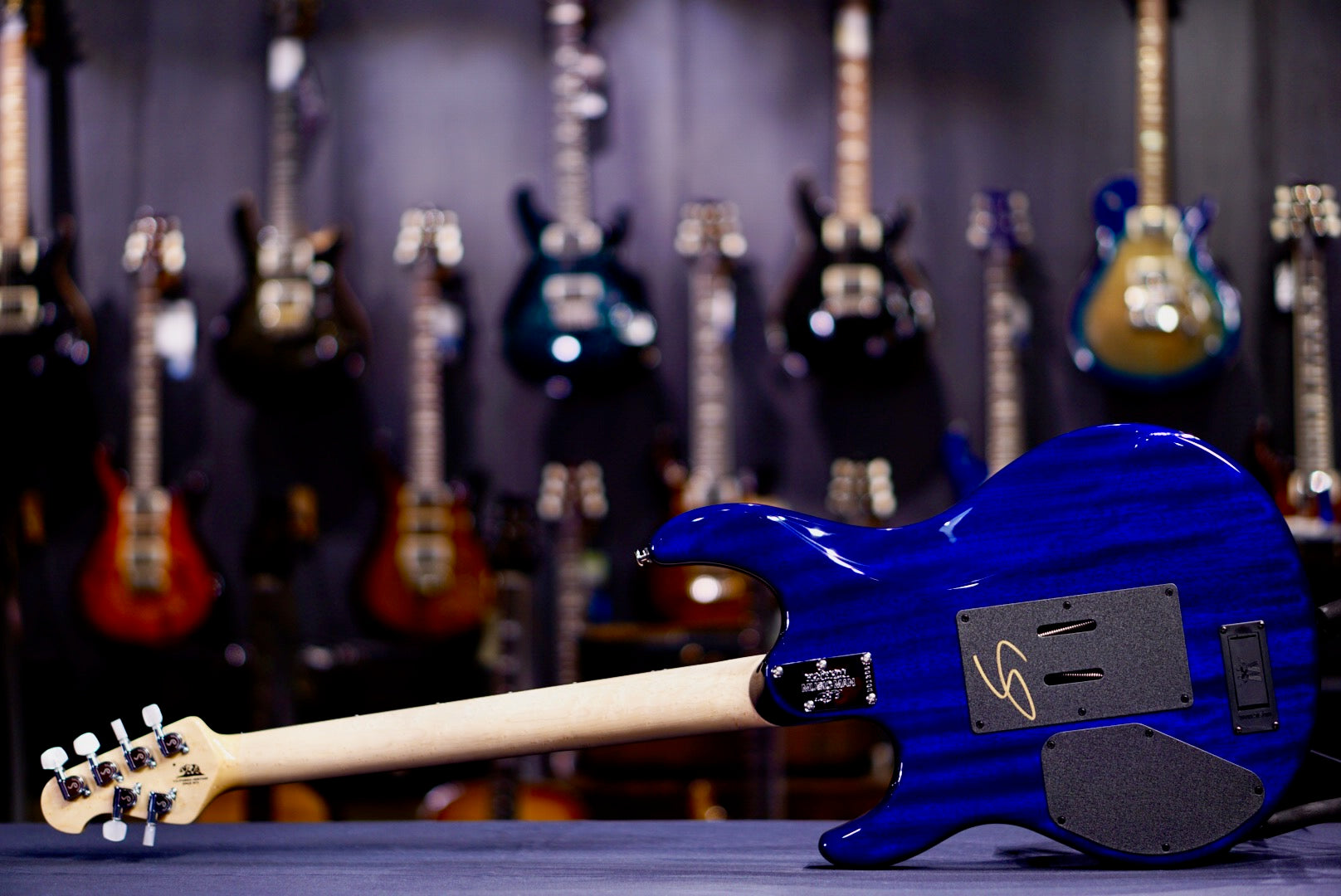 Ernie Ball Music Man Luke 4 HSS Green Tide D01306