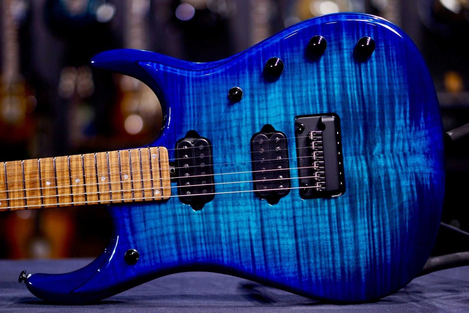 Ernie Ball Music Man JP15 Ultramarine Flame H08462