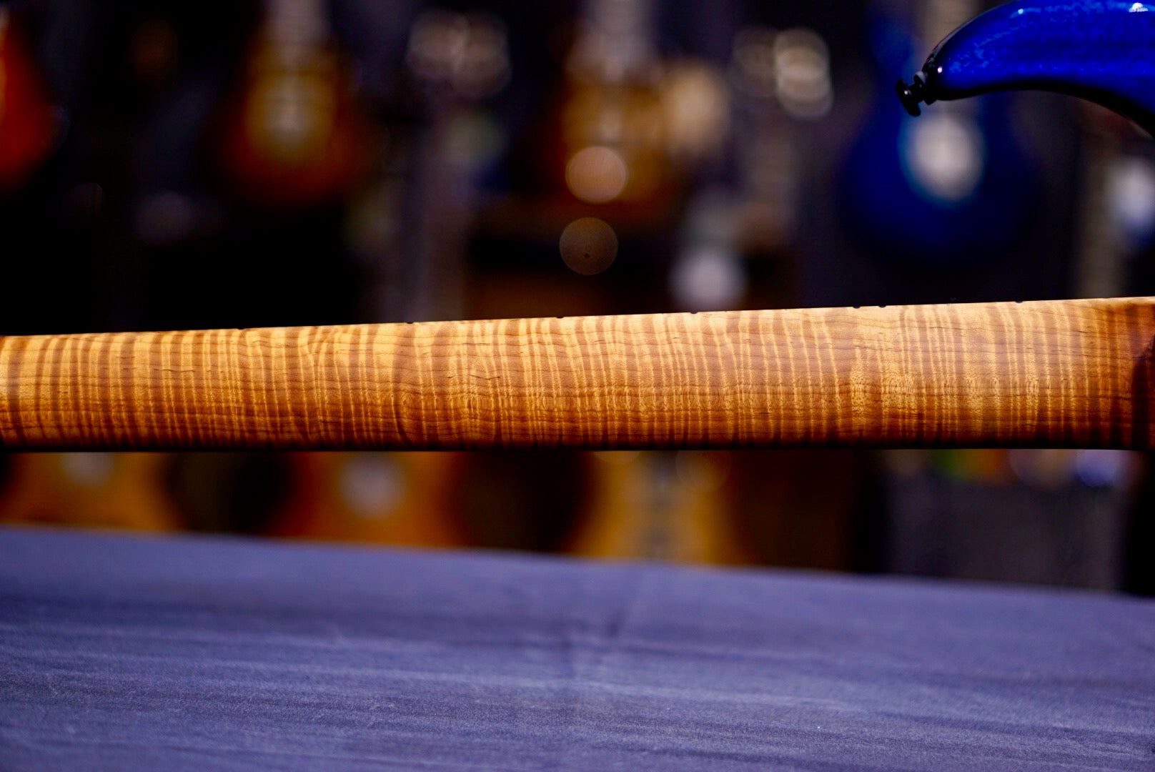 Ernie Ball Music Man JP15 Ultramarine Flame H08462