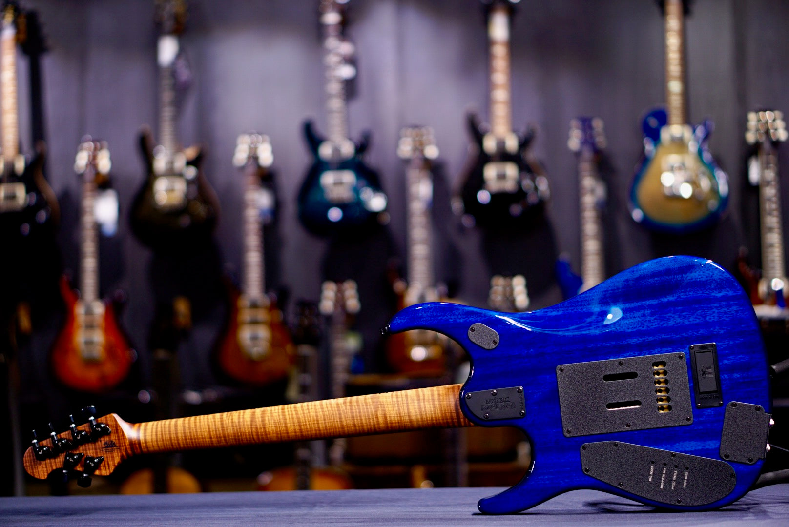 Ernie Ball Music Man JP15 Ultramarine Flame H08462