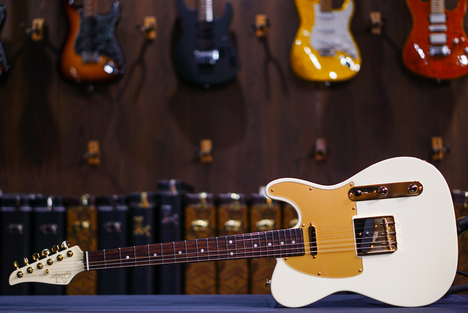 Suhr Mateus Asato Signature Classic T in ‘M.A.’ White M.A.T 81860