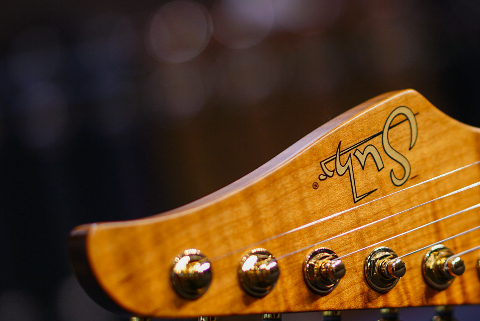 Suhr Classic custom 2 tone tobacco burst gold package 77700 - HIENDGUITAR SUHR GUITAR