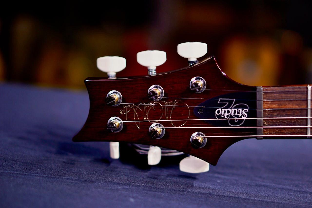 PRS S2 Studio Fire Red Burst S2082042