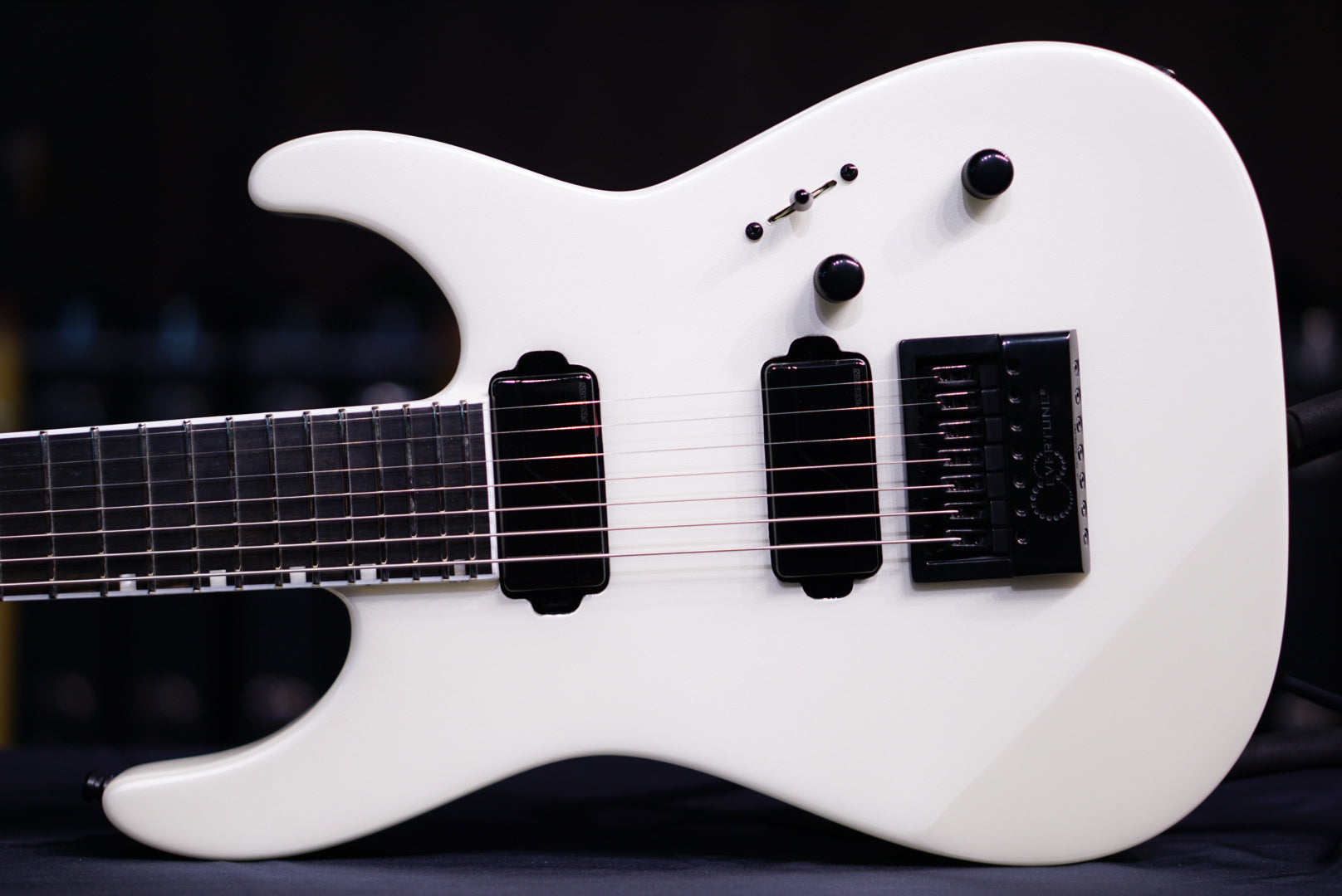 E-II M-II7 baritone evertune Pearl White ES1063223 - HIENDGUITAR   E-II GUITAR