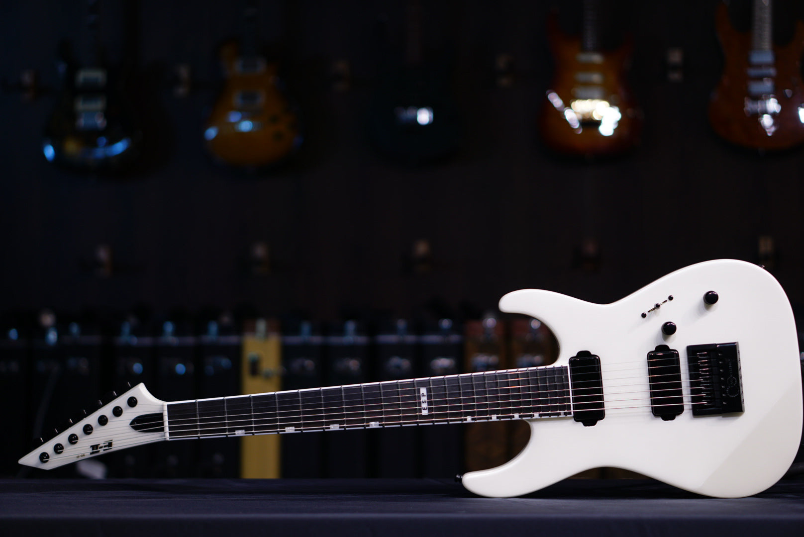 E-II M-II7 baritone evertune Pearl White ES1063223 - HIENDGUITAR   E-II GUITAR