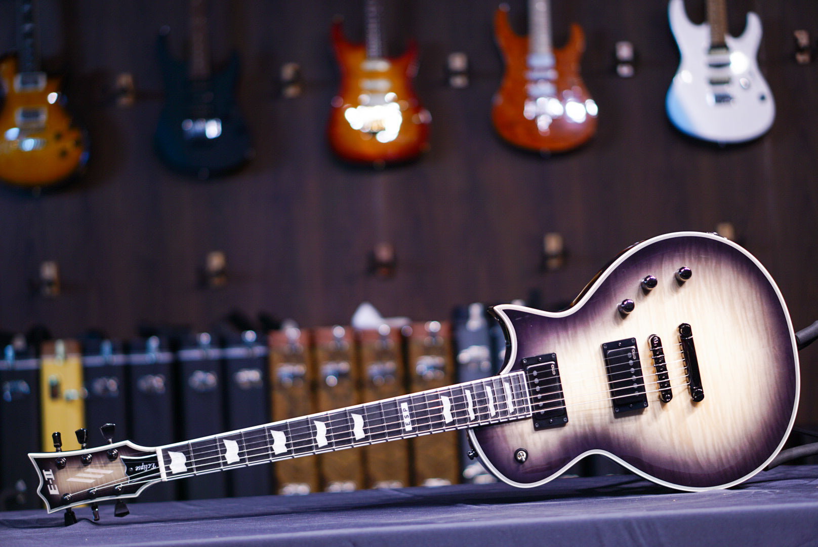 E-II ECLIPSE FULL THICKNESS BLACK NATURAL BURST ES6325223 - HIENDGUITAR E-II GUITAR