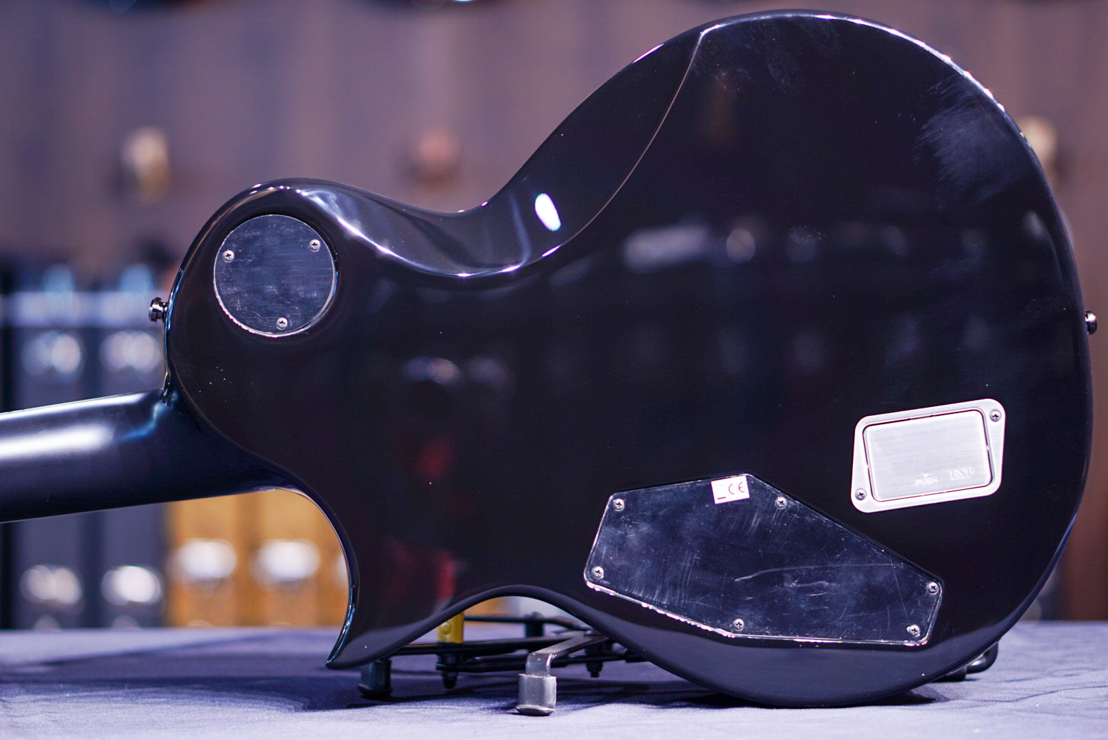 E-II ECLIPSE FULL THICKNESS BLACK NATURAL BURST ES6325223 - HIENDGUITAR E-II GUITAR