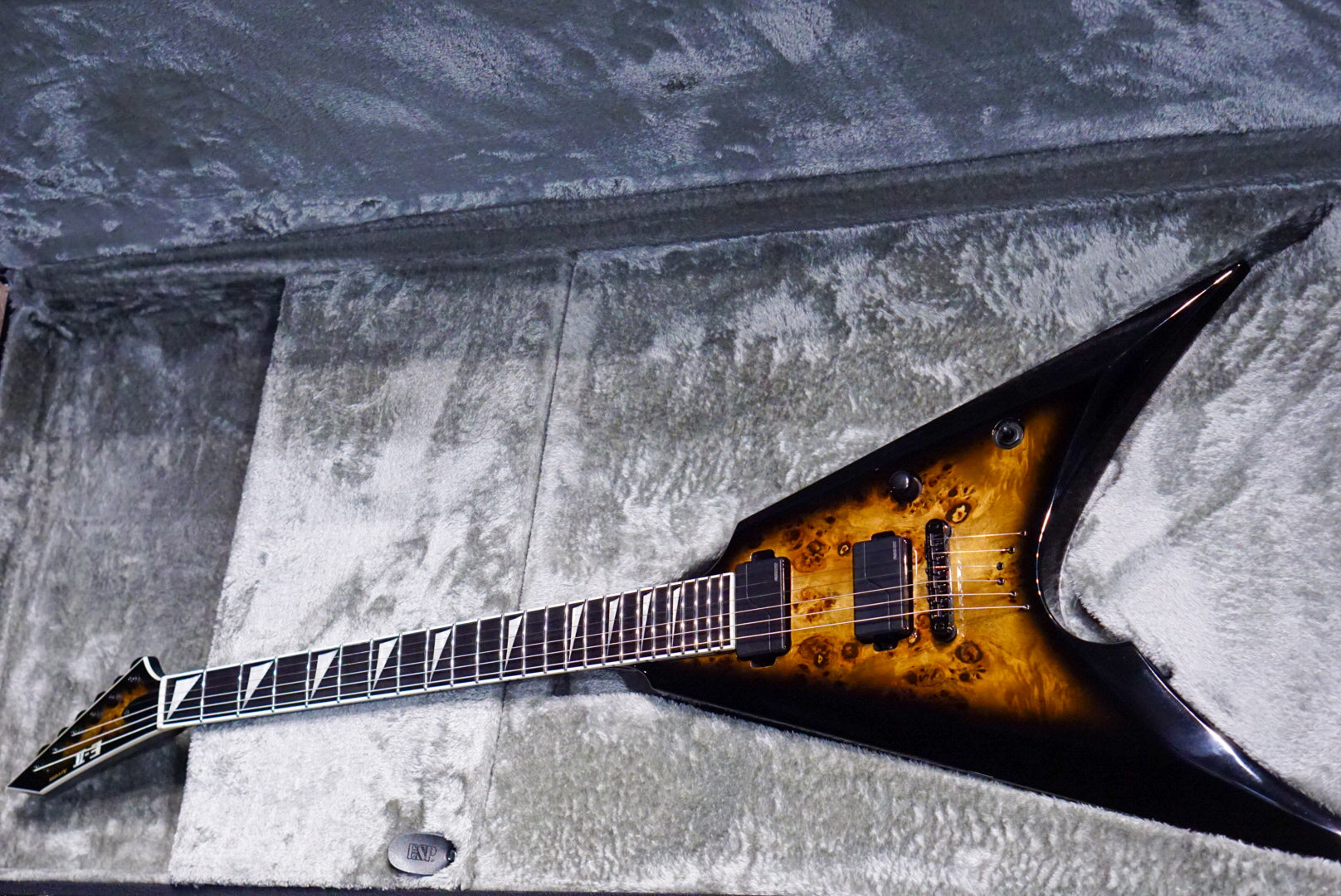 ESP E-II ARROW NT Nebula Blackburst ES4494223 - HIENDGUITAR E-II GUITAR