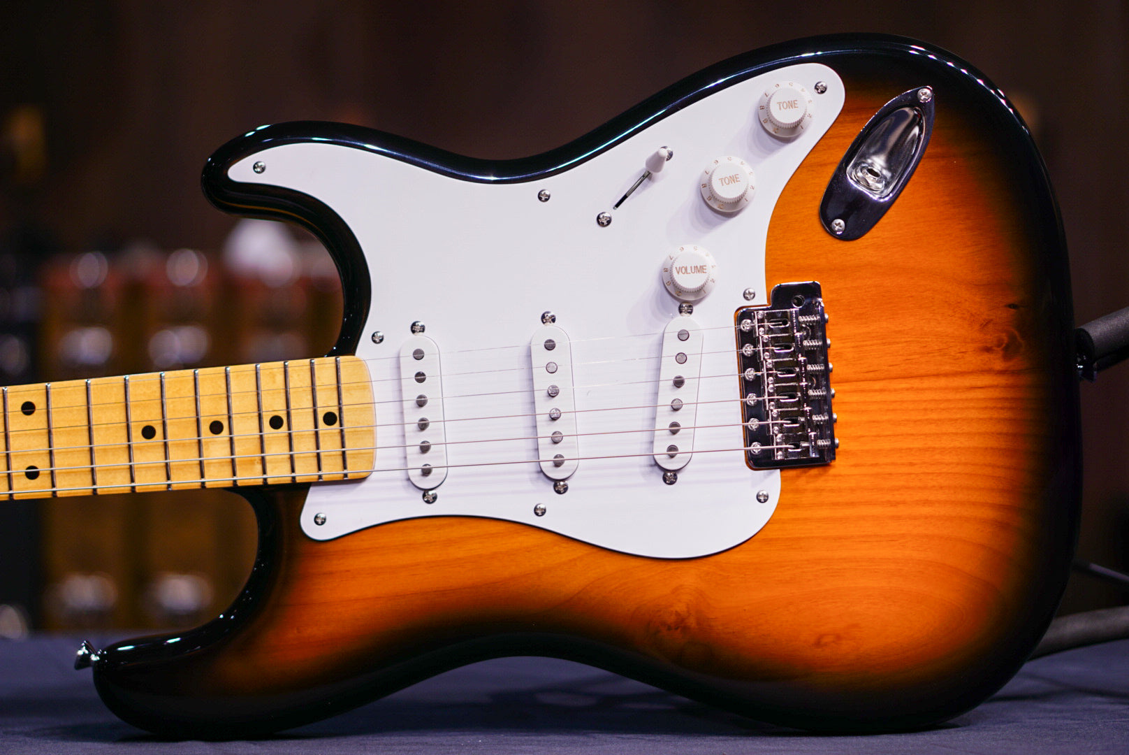 ESP Edwards E-ST-125ALM 2 tone sunburst ED2432223 - HIENDGUITAR EDWARDS GUITAR