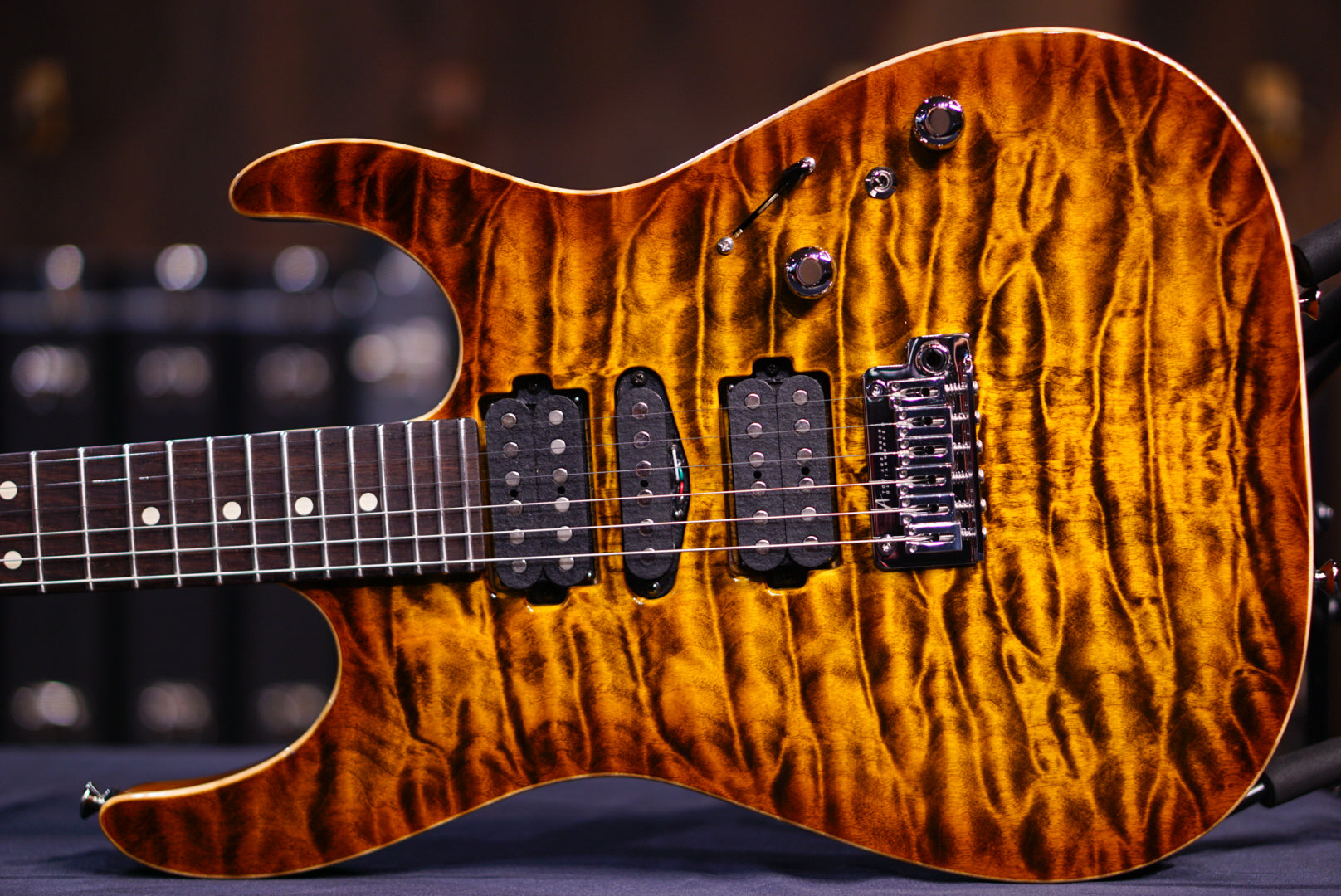 Tom Anderson Li'l Angel Deep Tobacco Fade 08-02-23A - HIENDGUITAR Anderson GUITAR