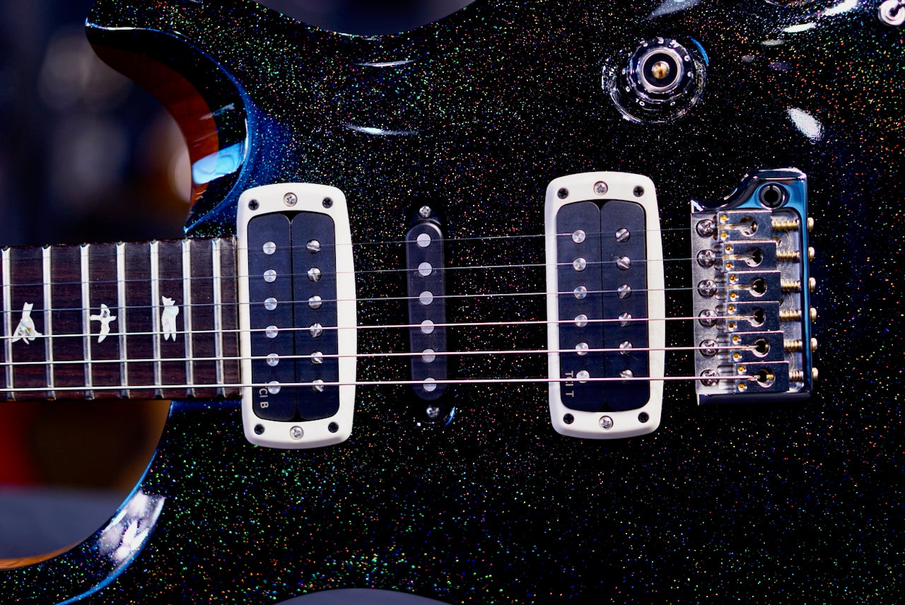 PRS Modern Eagle V Black Rainbow Holoflake w Natural Back 0417813