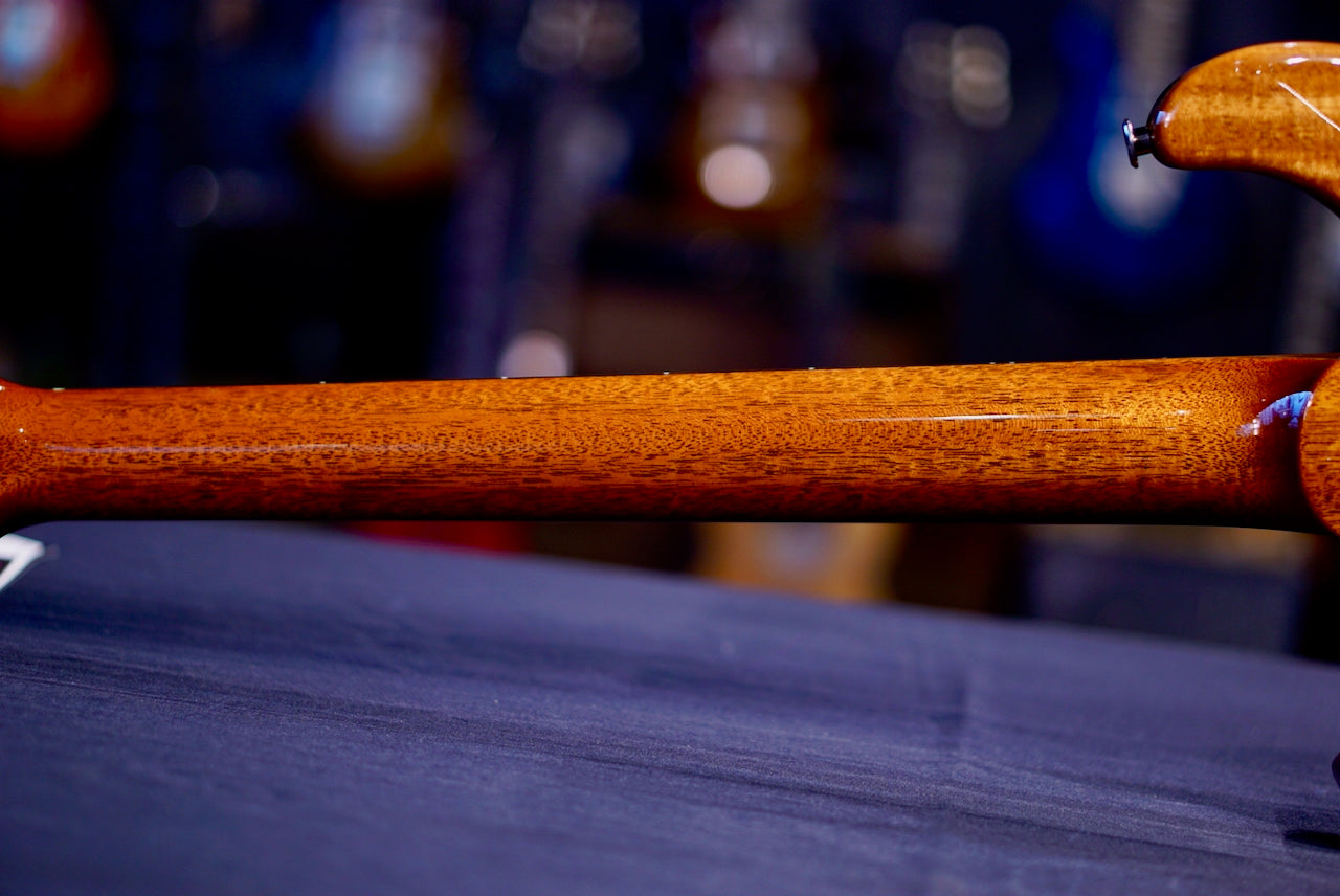 PRS Modern Eagle V Black Rainbow Holoflake w Natural Back 0417813