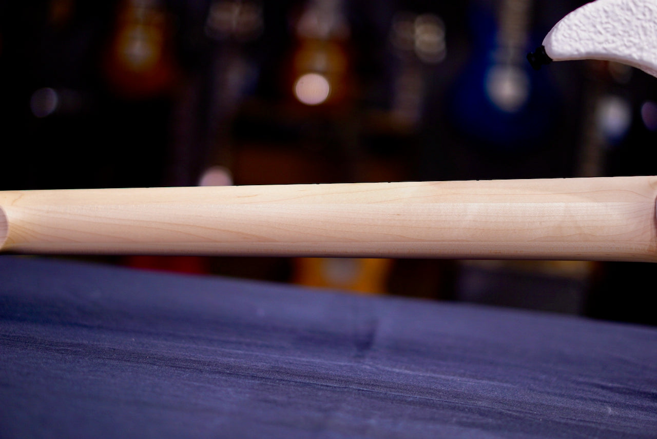 ESP Maverick Cast Metal white E9801252