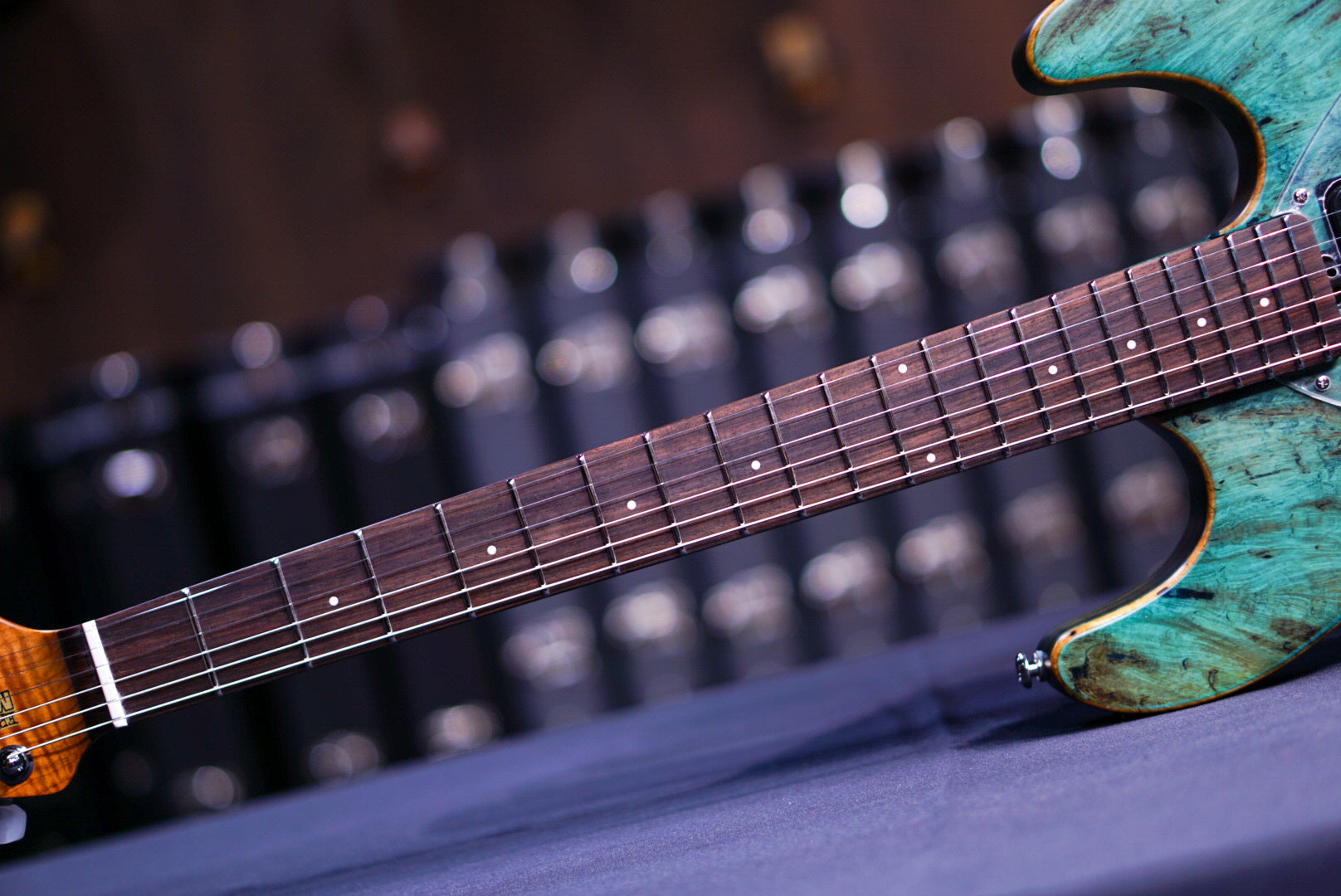 Ernie ball Musicman BFR Steve Morse Y2D Jade Burl D00962 - HIENDGUITAR musicman guitar